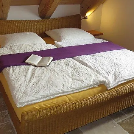 Eifelurlaub Luchs Mit Terrasse